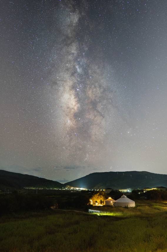 牧场夜空的银河